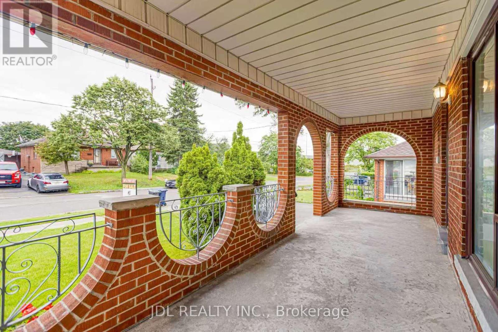 40 MONTANA AVENUE - Image 3