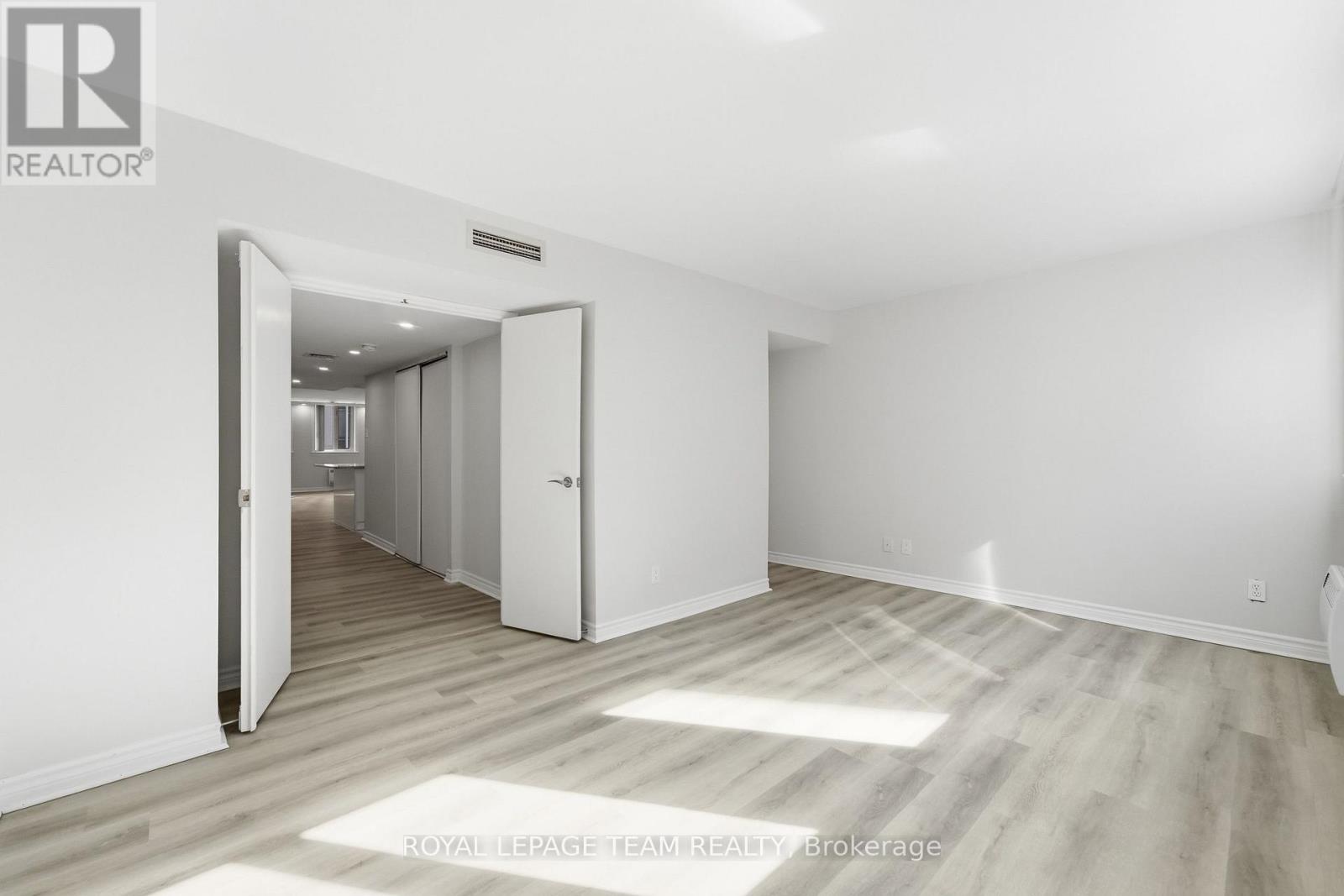 #903 18 NEPEAN STREET - Image 20