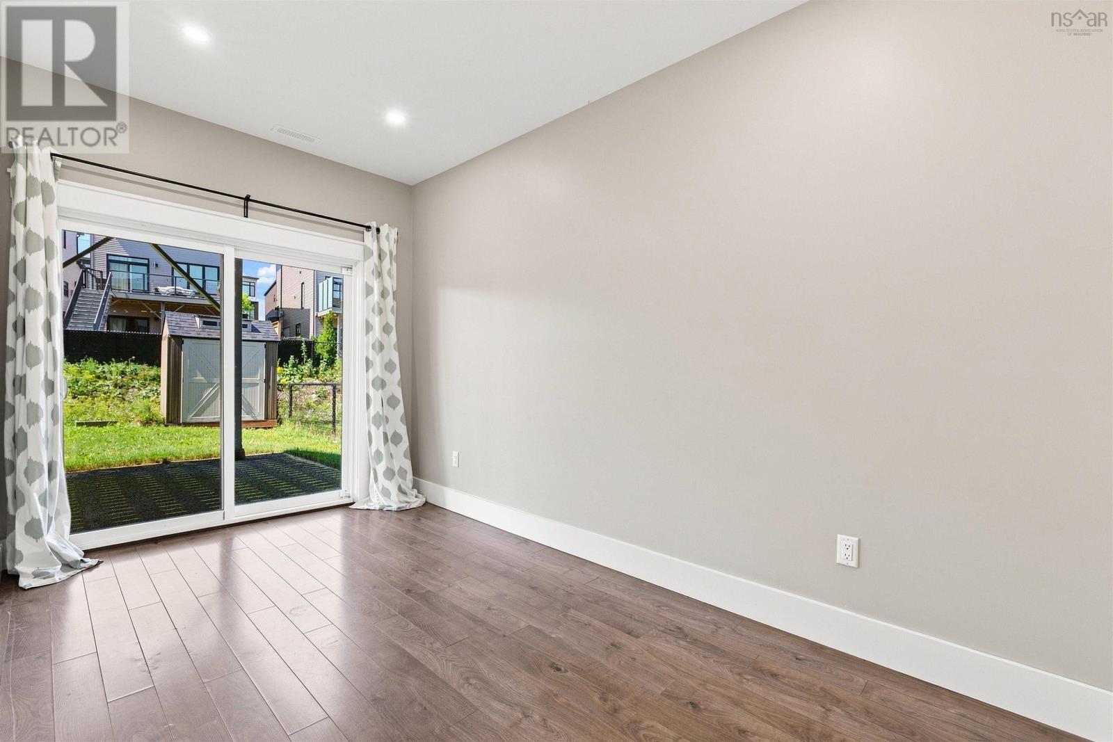 46 Grenoble Court - 11