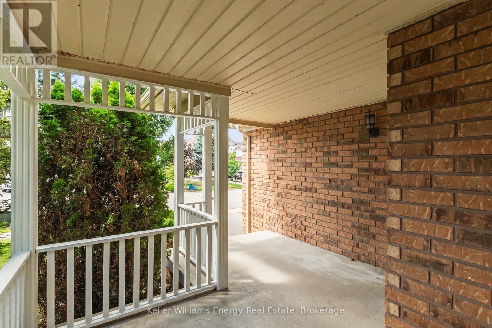 35 VIRGINIA DRIVE - Image 28