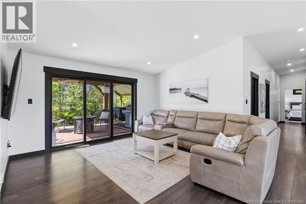 433 Cornwall Road - 11