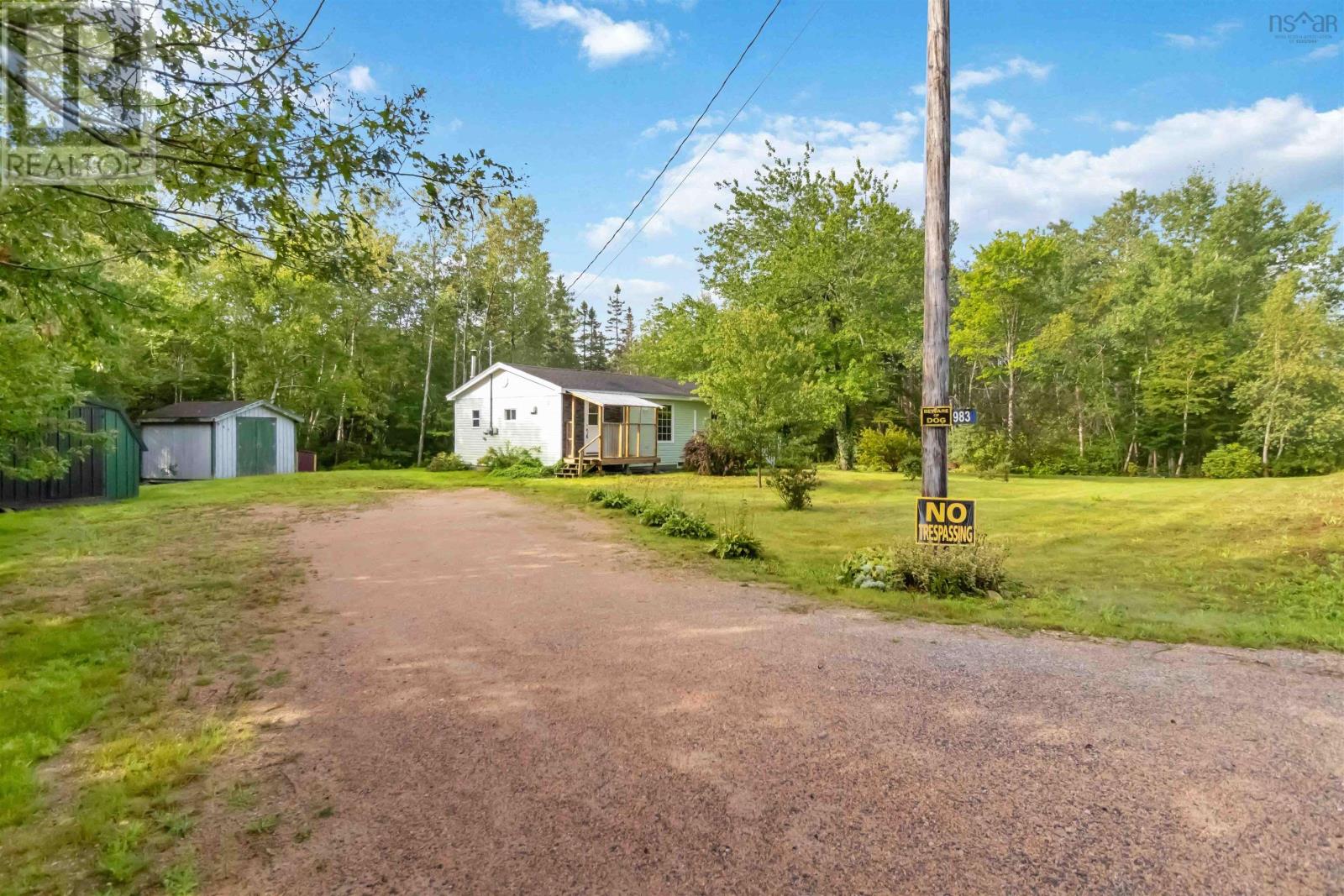 Property 3 of 51 of 983 North River Road