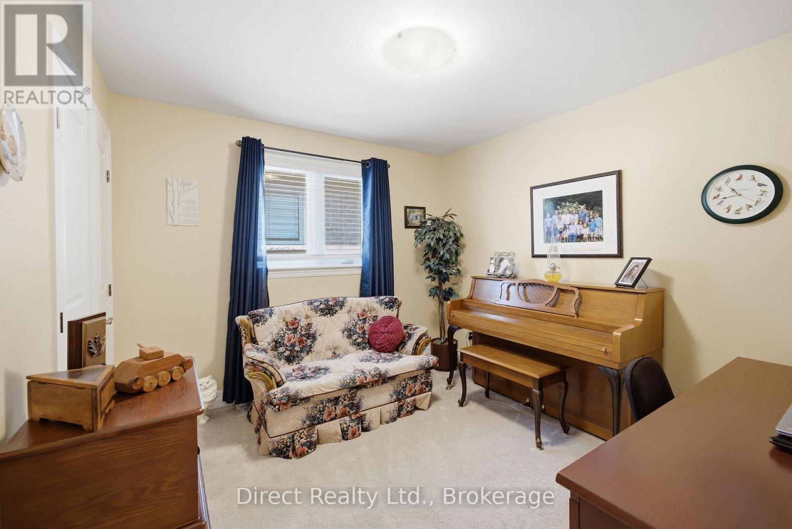 35 HUMMINGBIRD DRIVE - Image 12