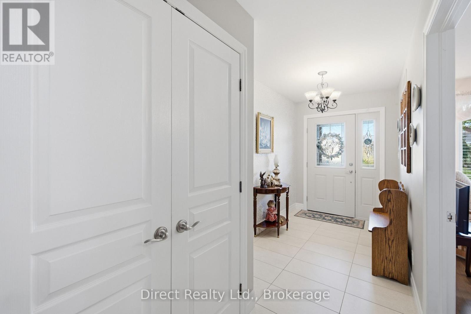 35 HUMMINGBIRD DRIVE - 2
