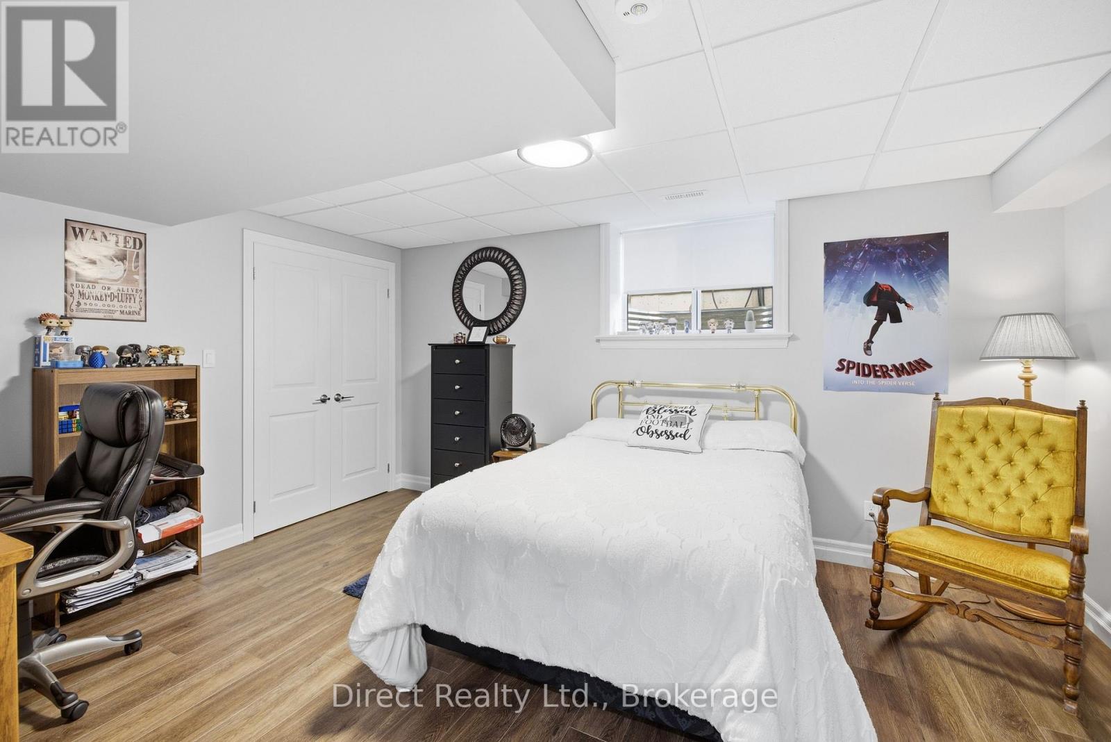 35 HUMMINGBIRD DRIVE - 25