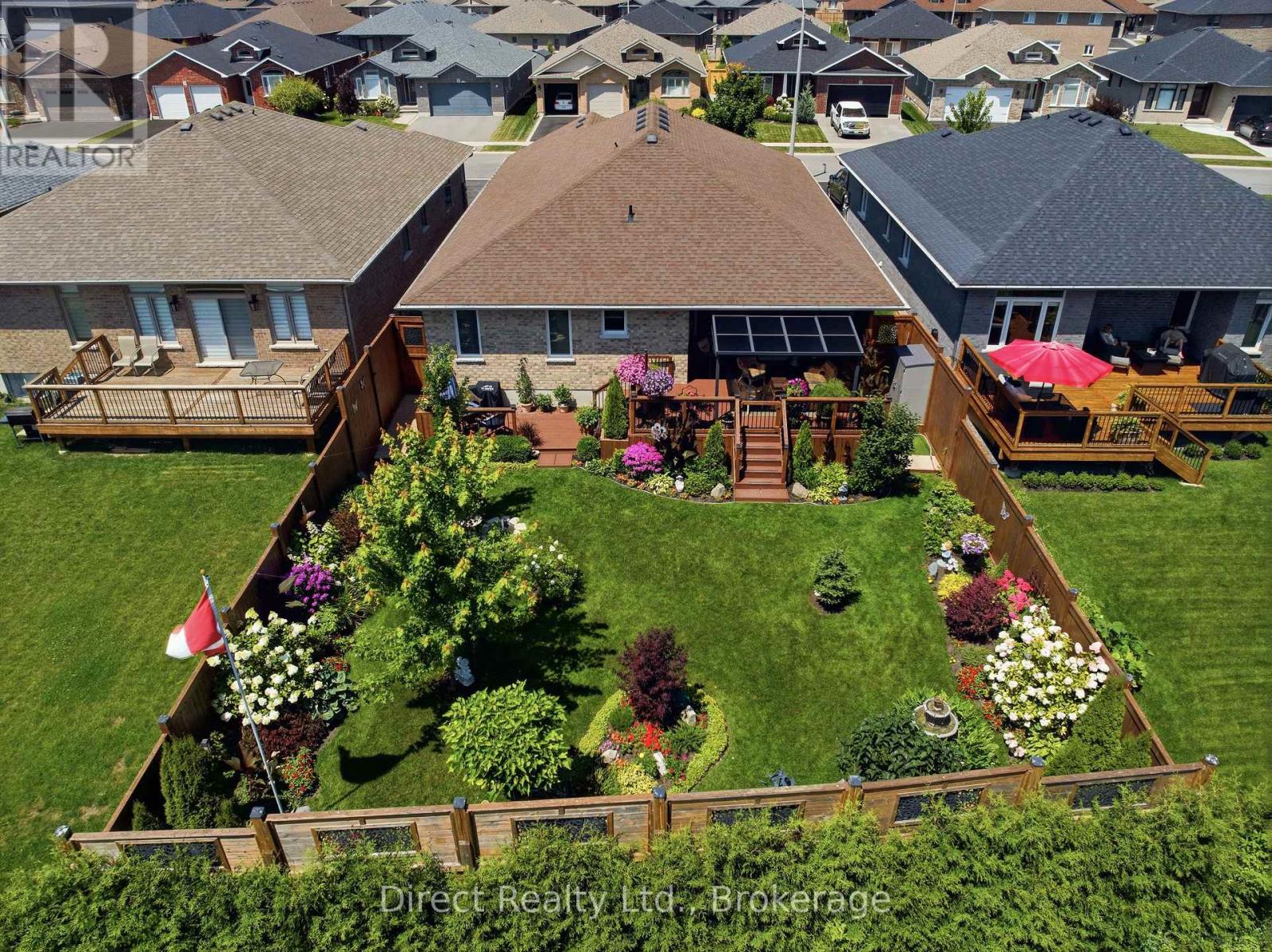 35 HUMMINGBIRD DRIVE - Image 28