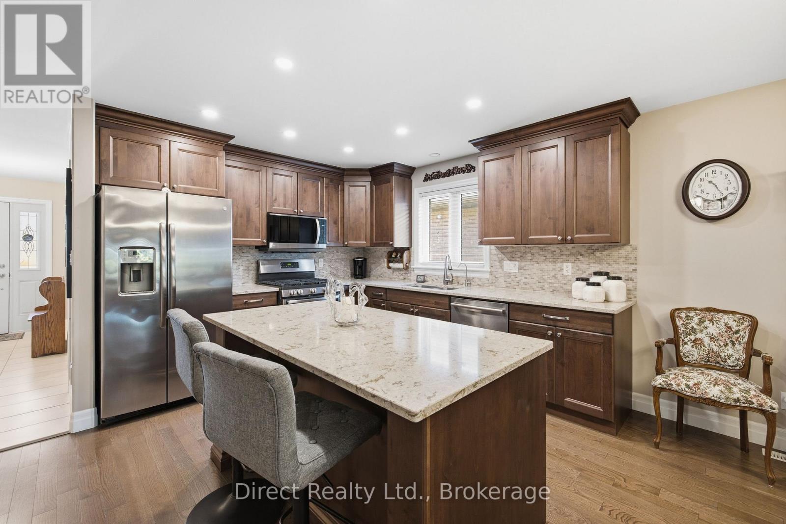 35 HUMMINGBIRD DRIVE - Image 5