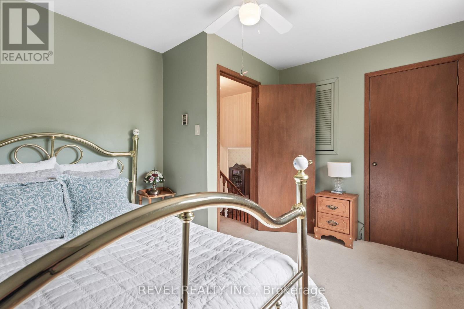 126 PINEWOOD BOULEVARD - 35