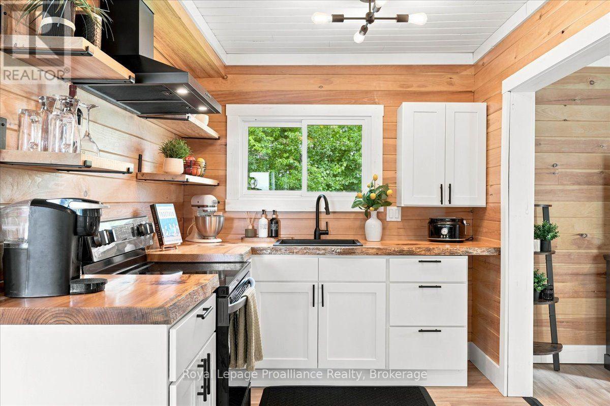 133 HUGHES LANE - 8