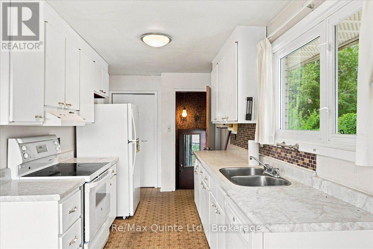 5 SIMEON STREET - Image 11