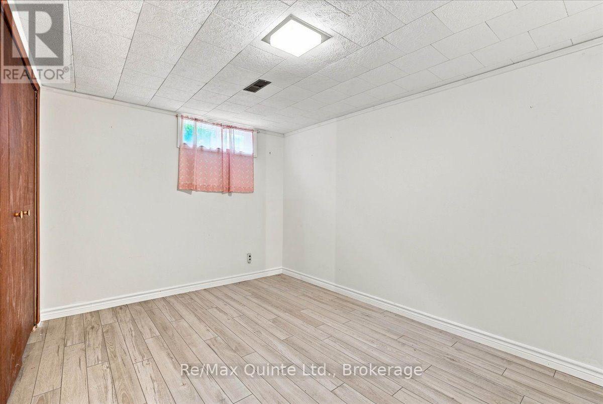 5 SIMEON STREET - Image 22
