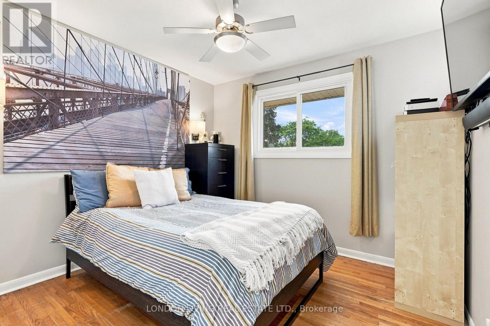 7 GLENBURNIE CRESCENT - 21