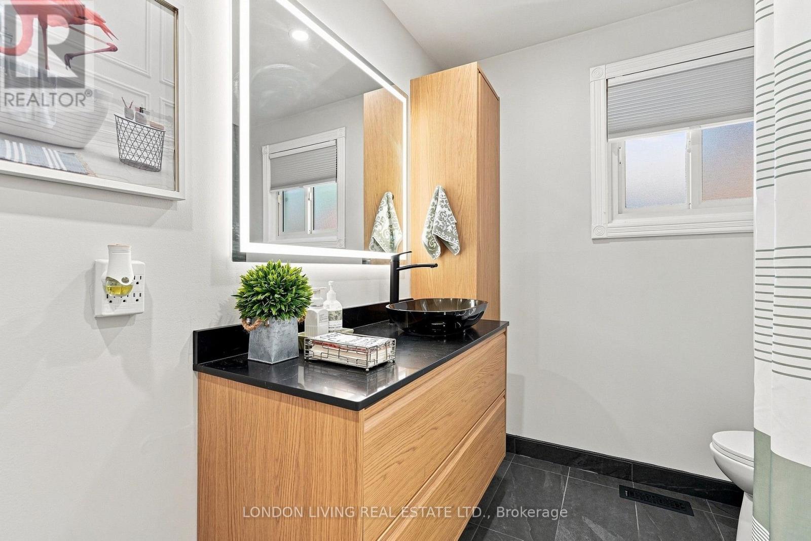 7 GLENBURNIE CRESCENT - Image 24