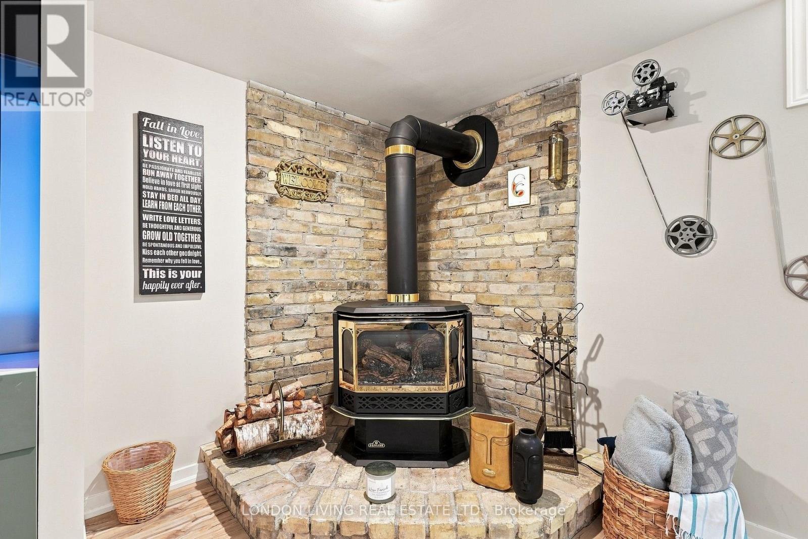 7 GLENBURNIE CRESCENT - Image 28