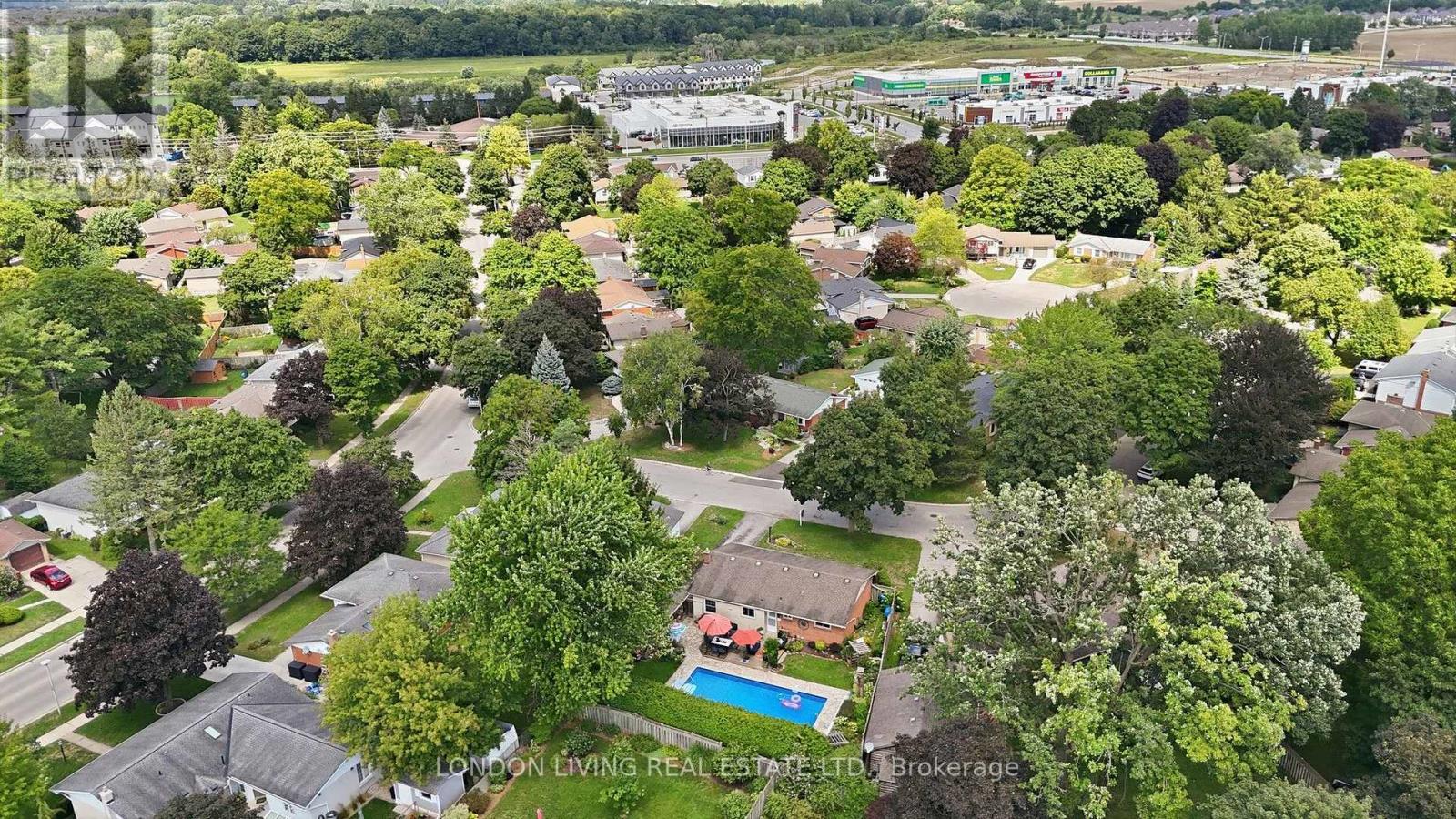 7 GLENBURNIE CRESCENT - 50