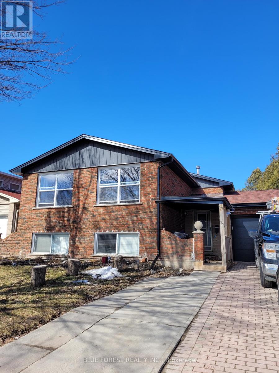 2 bedroom Single Family exterior, 1- 53 Tumbleweed Crescent, London South (South X), Ontario
