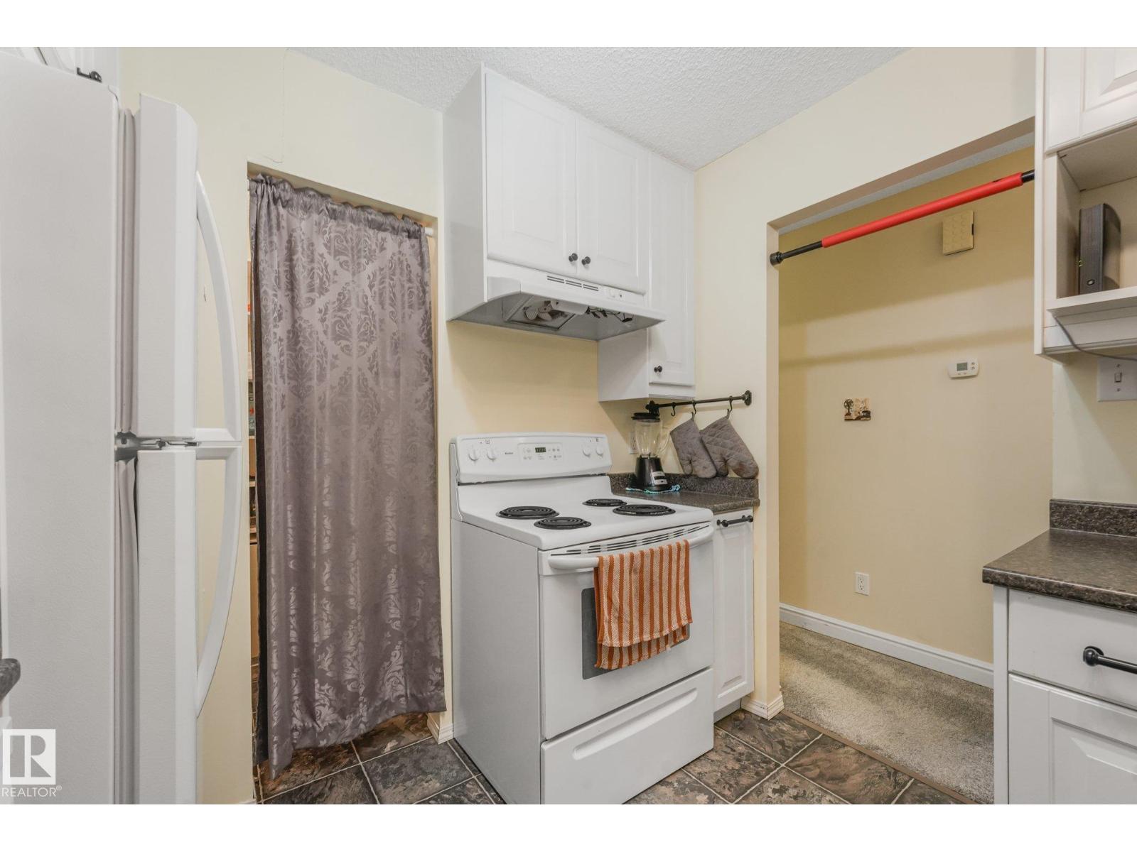 #49 2703 79 ST NW - 11