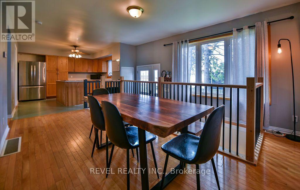 70 DOME AVENUE - 10