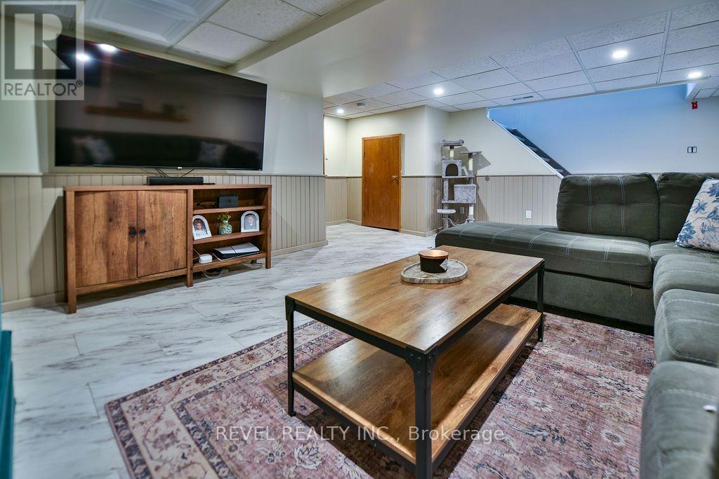 70 DOME AVENUE - 20