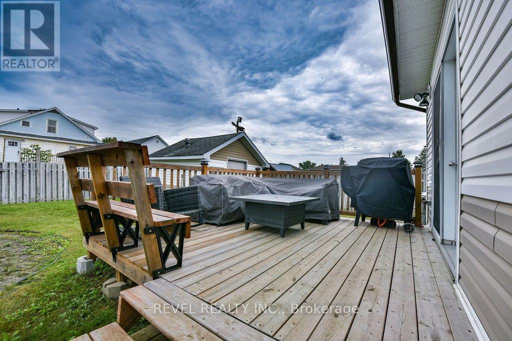 70 DOME AVENUE - 29