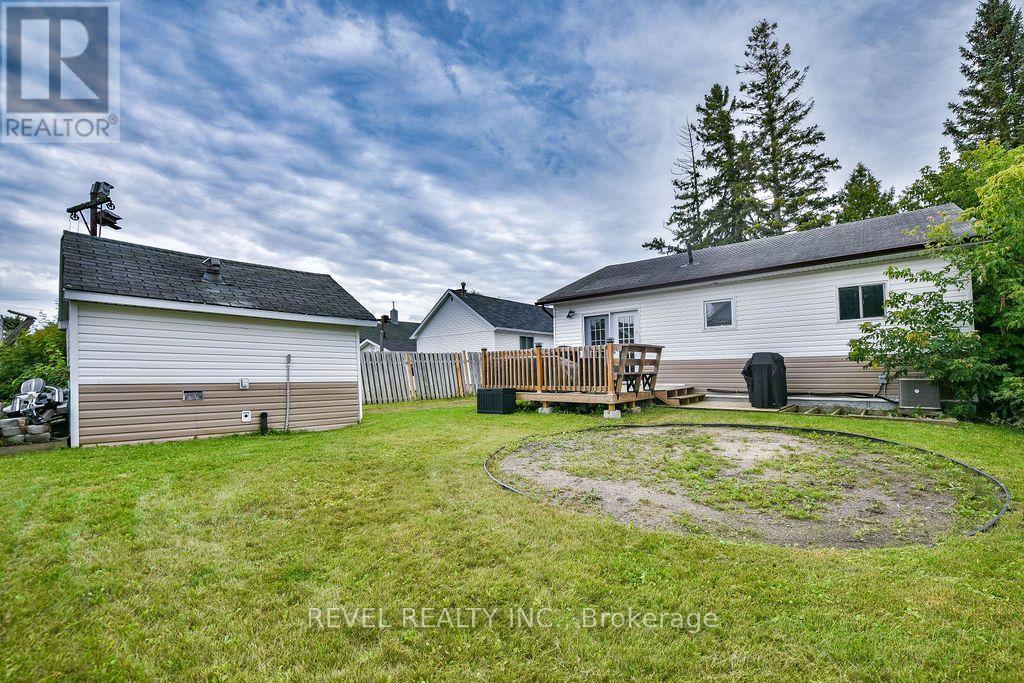 70 DOME AVENUE - 30