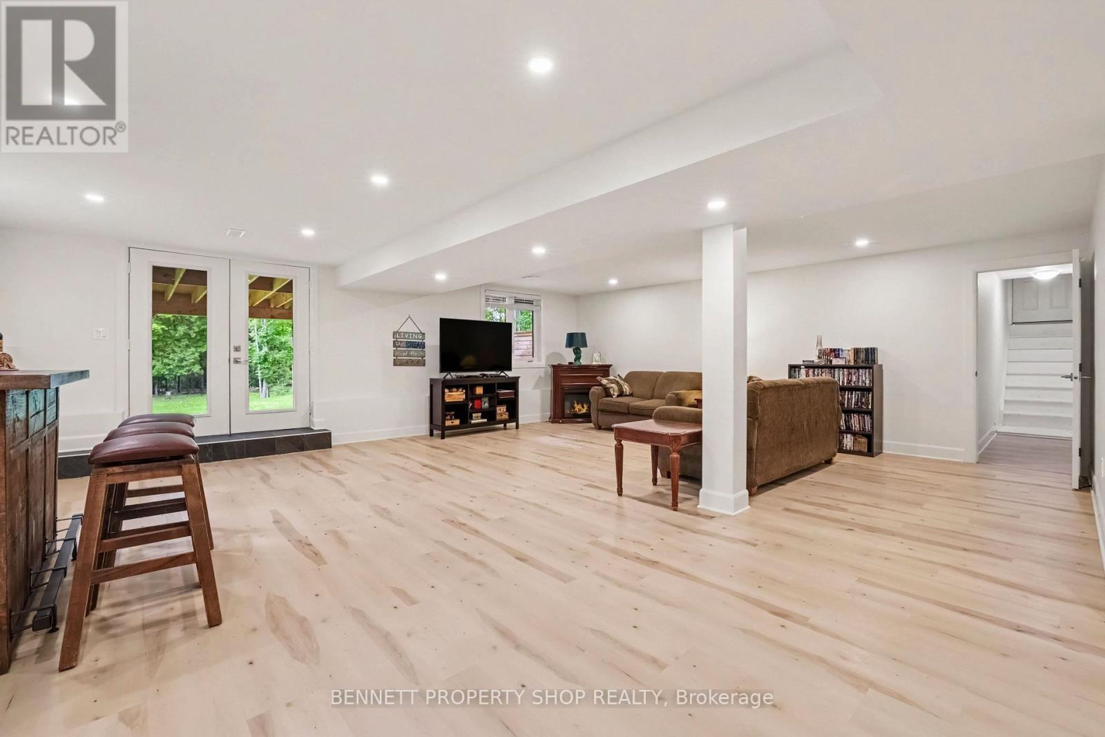 160 NORTHCOTE DRIVE - Image 16