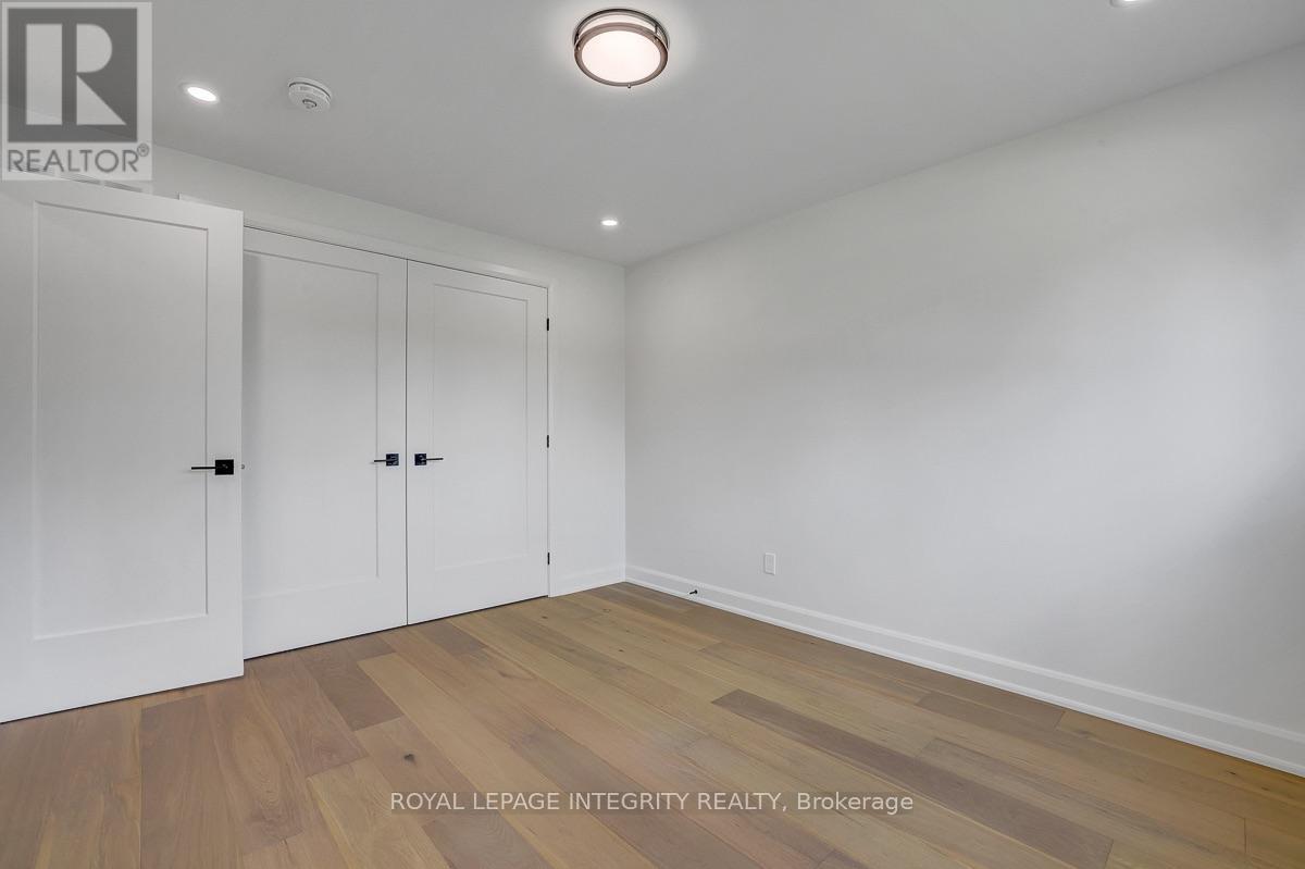 8 BRIAN CRESCENT - Image 26