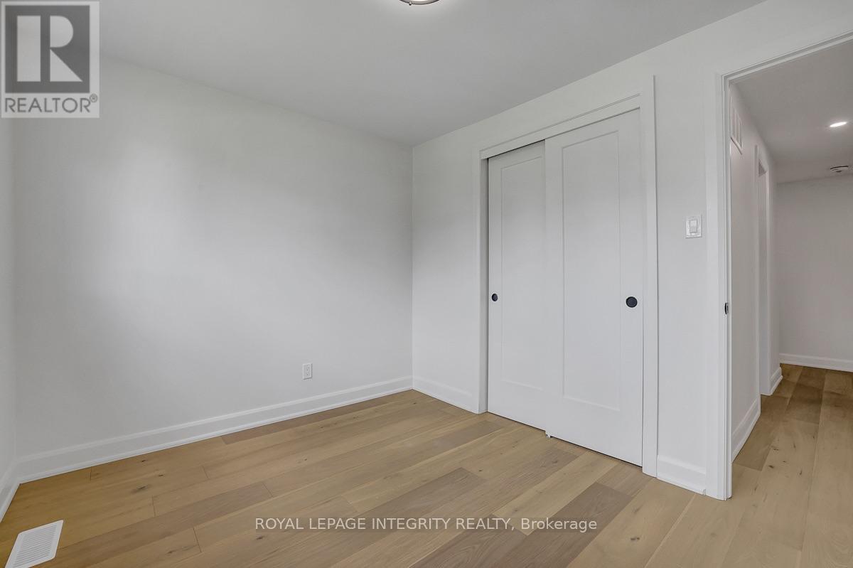 8 BRIAN CRESCENT - Image 28
