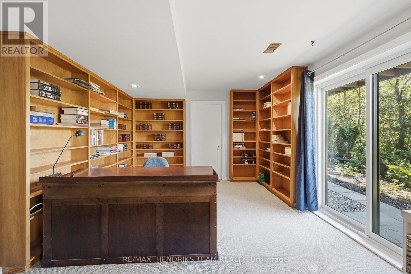 10 VERGORDA CIRCLE - Image 36
