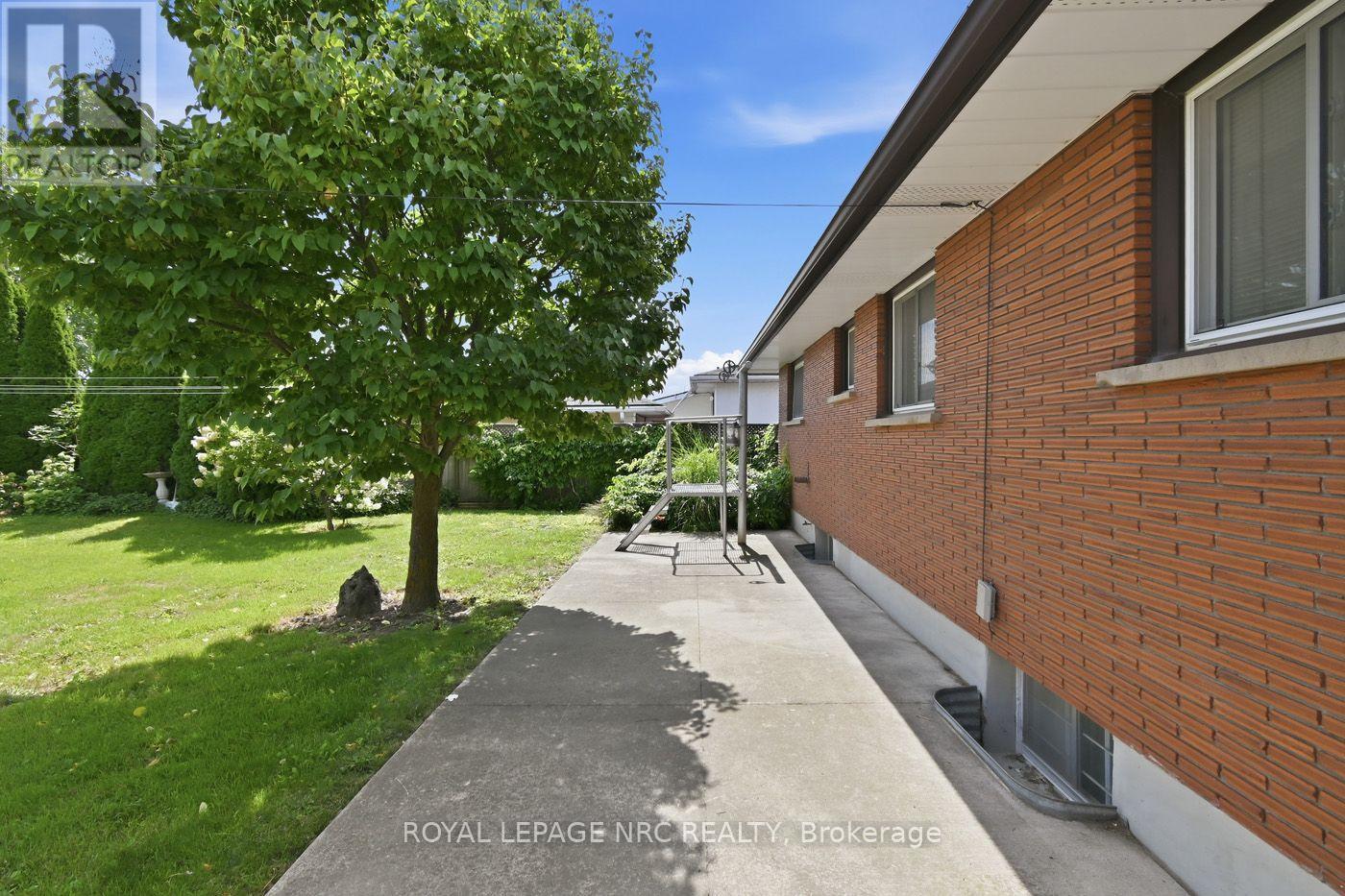 131 JOYCE AVENUE - 29