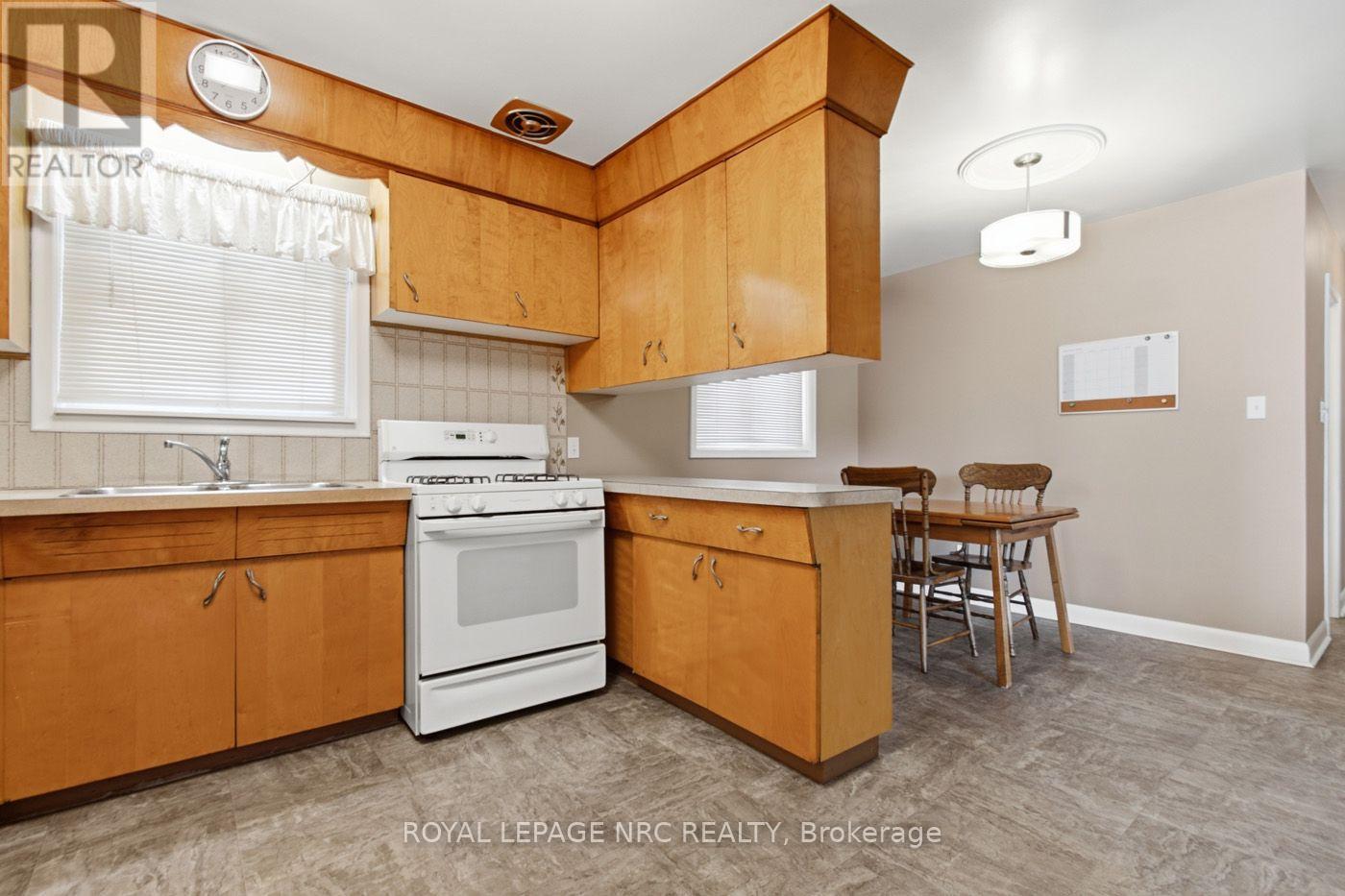 131 JOYCE AVENUE - Image 9