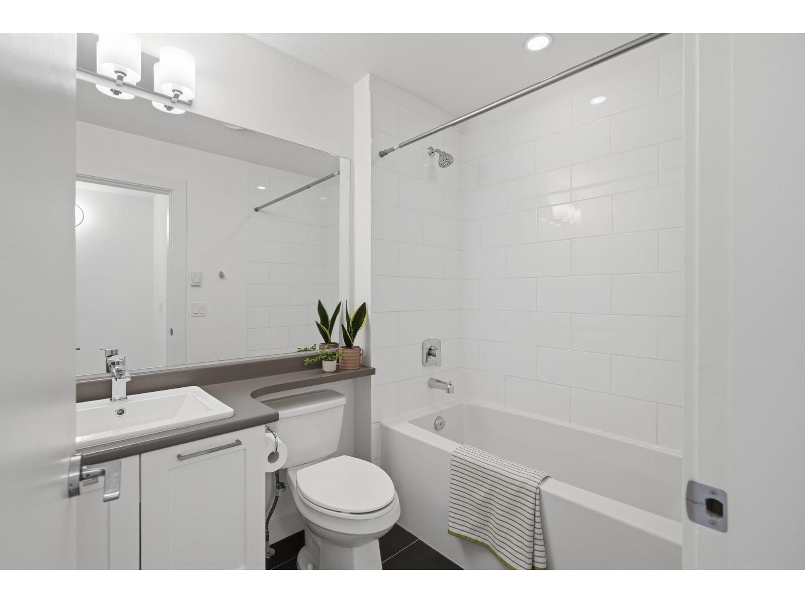 2 Bed, 3 Bath House for Sale in Surrey – 38 288 171 STREET, Surrey – MLS# R3159173 - Image 28