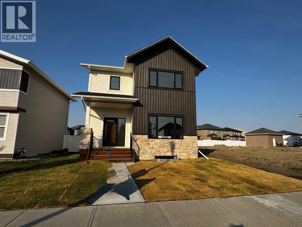 36 Memorial Parkway, Rural Red Deer County, Alberta, T4E3B7