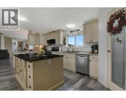 4pc Bathroom - 25128 Hwy 43, Valleyview, AB T0H3N0 Photo 8