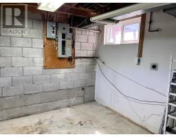 70 Carisbrooke Court, Brampton, ON L6S3K1 Photo 16