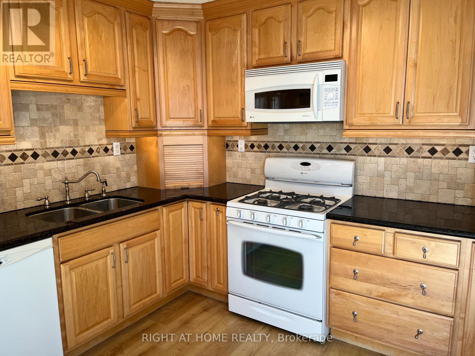 70 CARISBROOKE COURT - Image 3