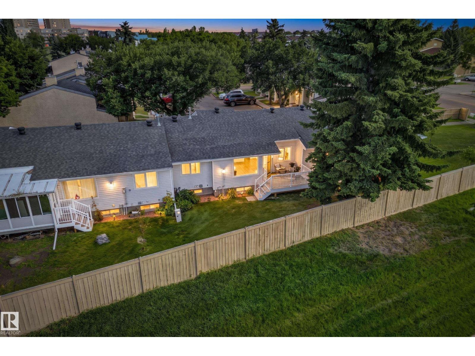 17206 CALLINGWOOD RD NW, Callingwood South, Edmonton photo 4
