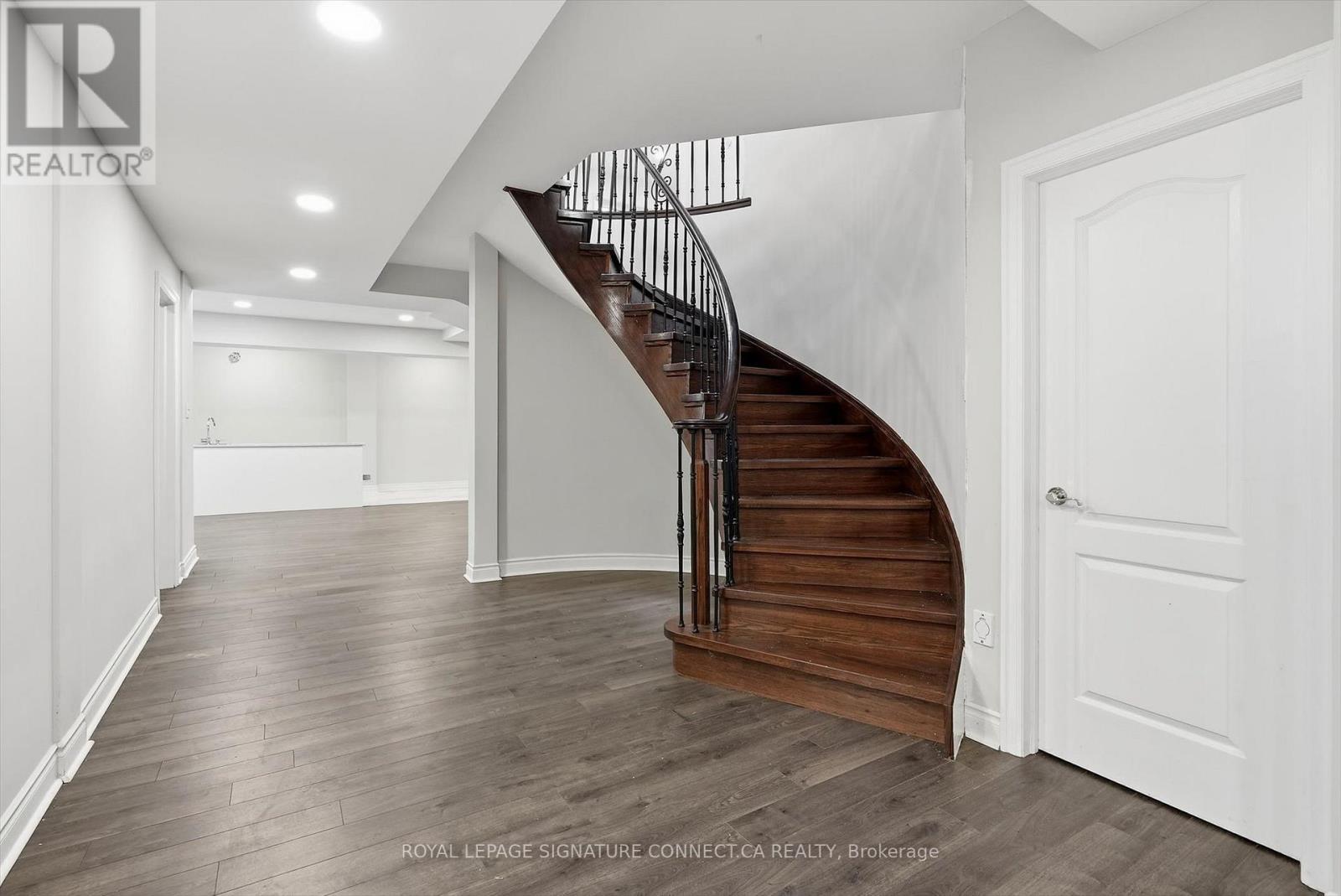 6 LAILEY CRESCENT - Image 34
