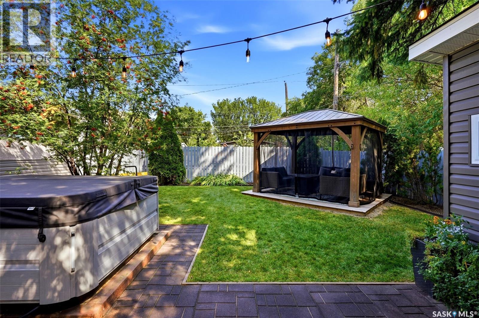 279 Logan CRESCENT - 38