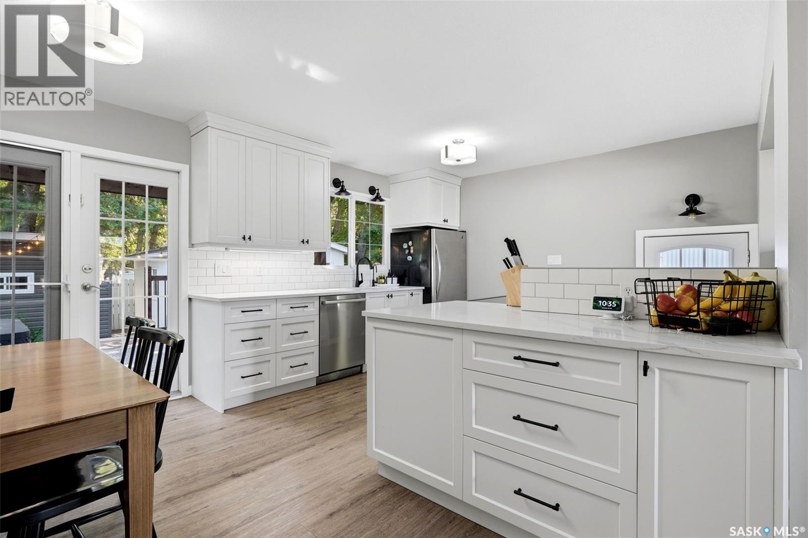 279 Logan CRESCENT - 9