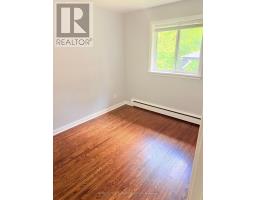 Bathroom - 1467a Birchmount Road, Toronto, ON M1P2G4 Photo 6