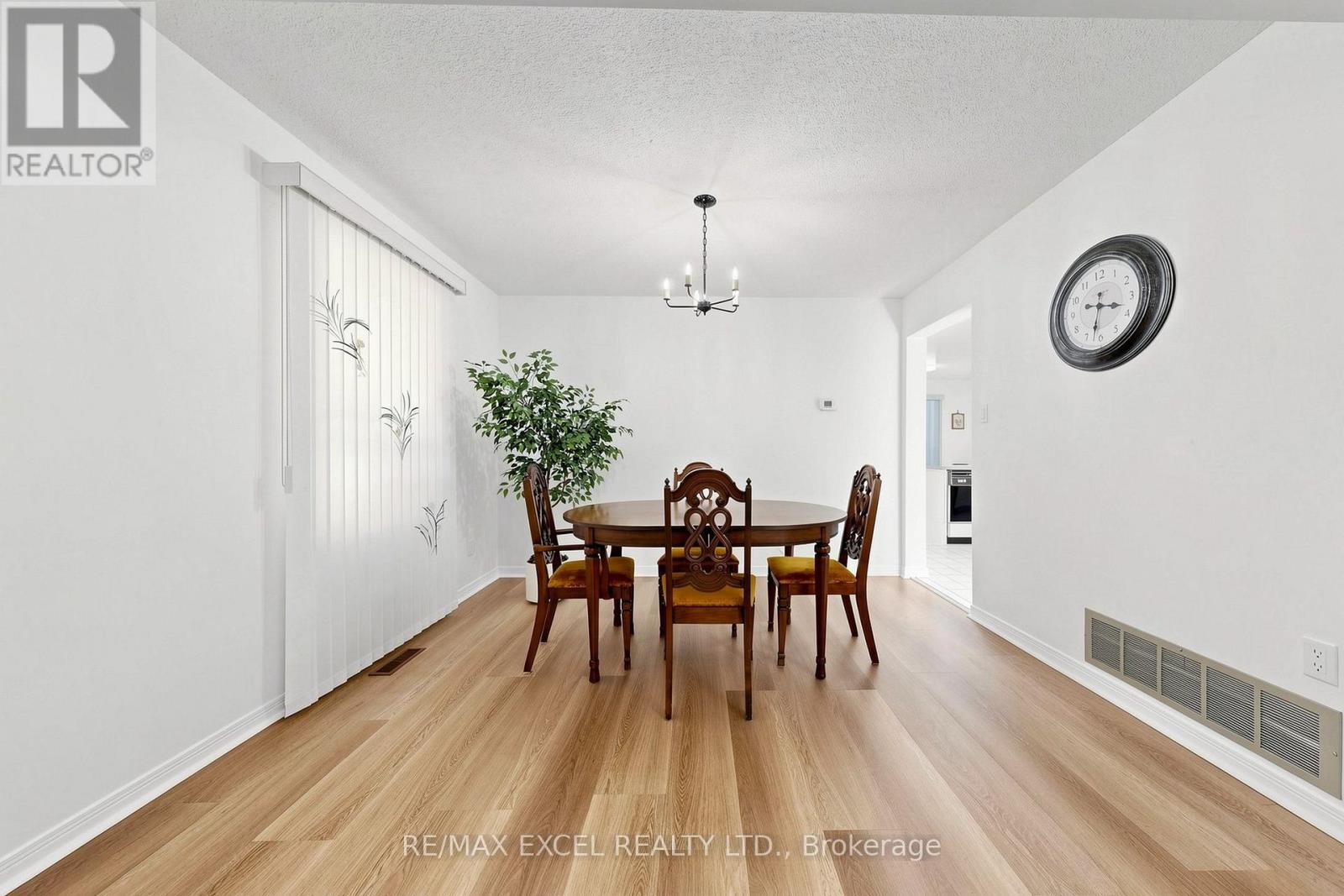 33 WHARTON SQUARE - 11