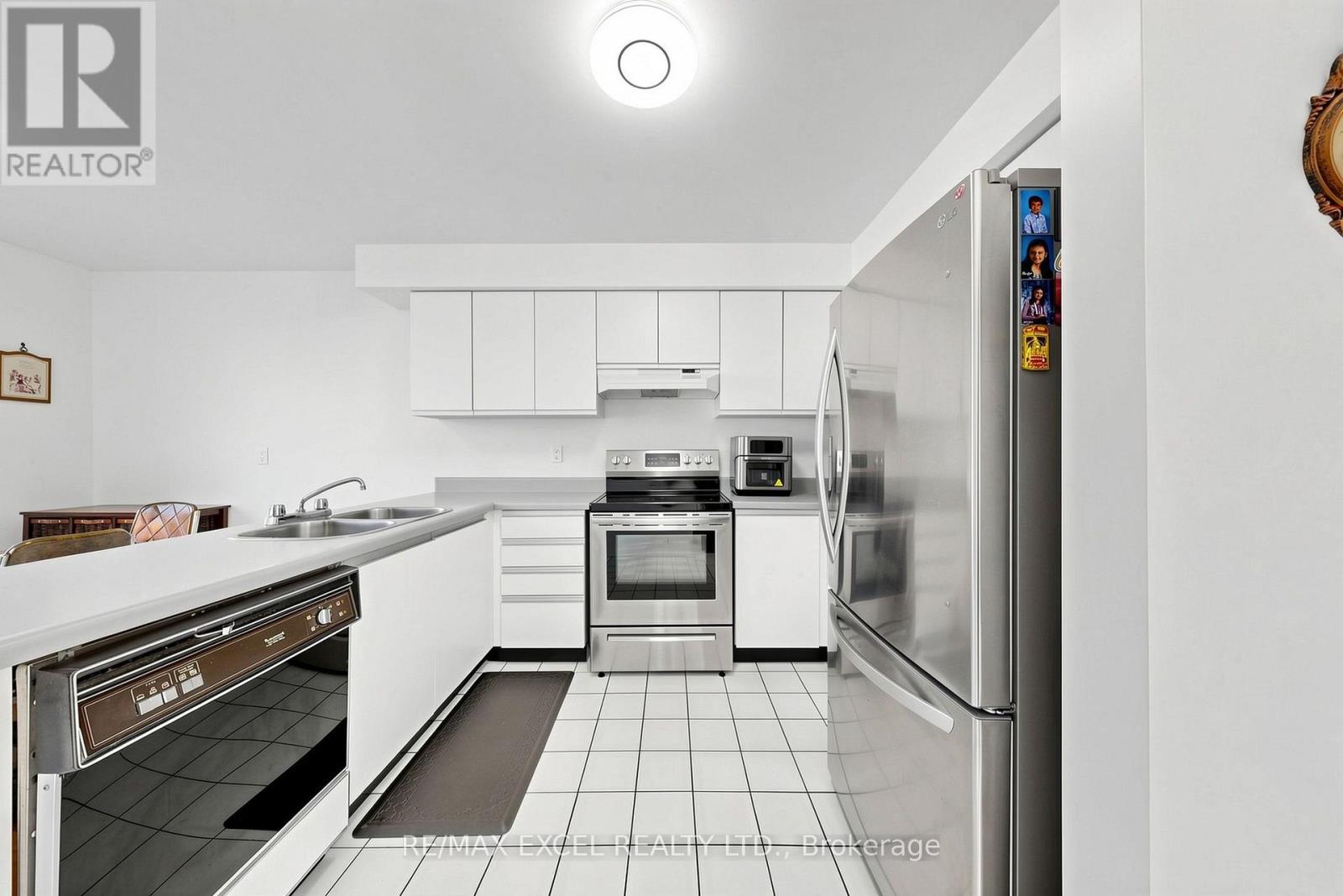 33 WHARTON SQUARE - 20