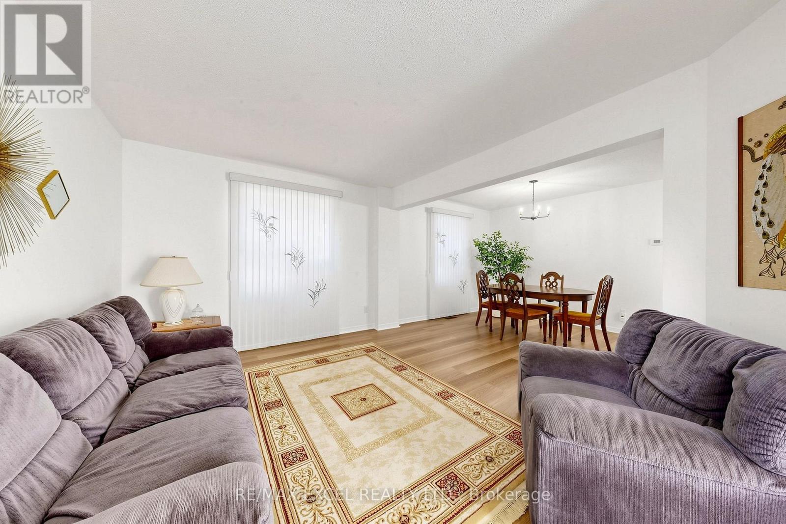 33 WHARTON SQUARE - 9