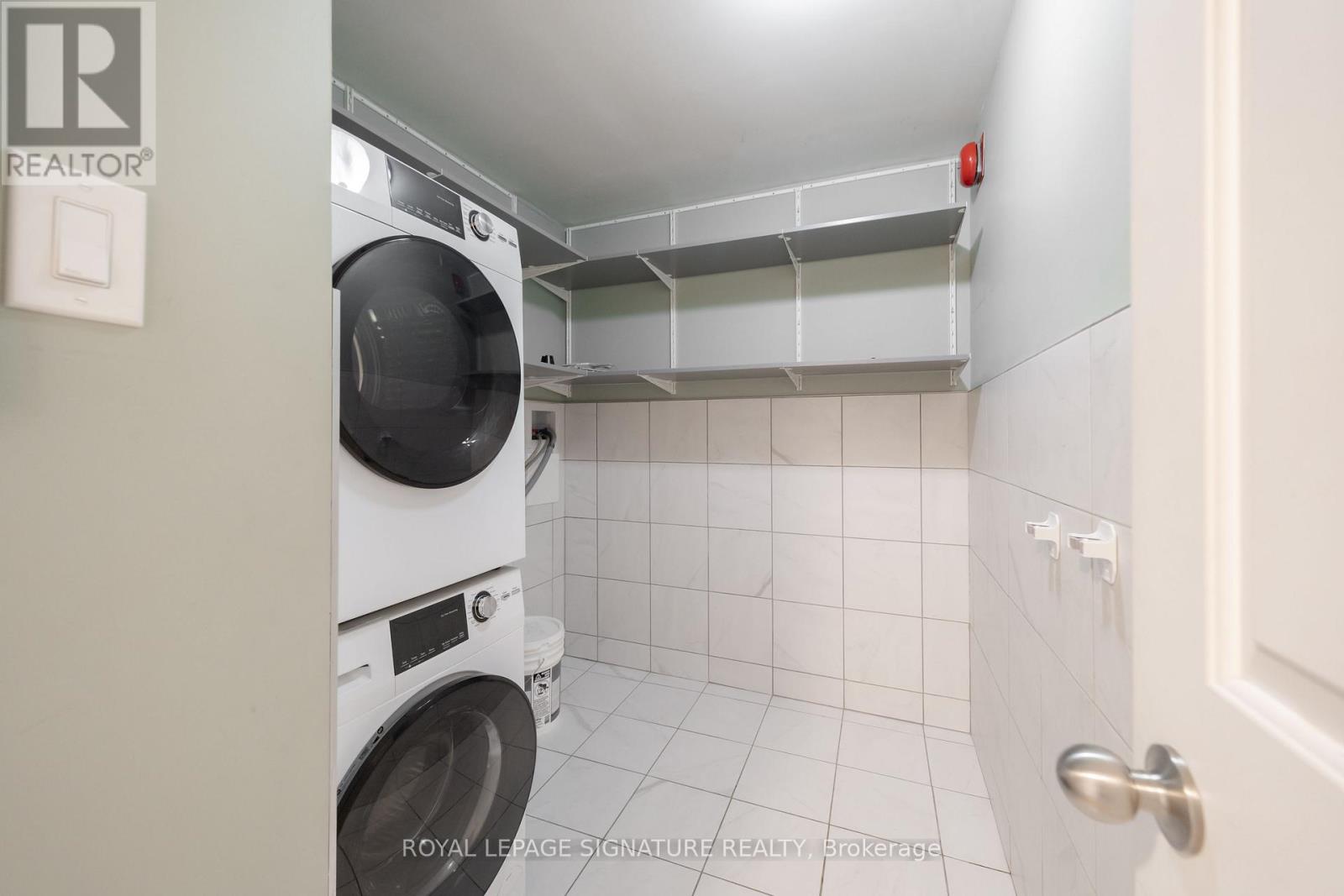 #316 5800 SHEPPARD AVENUE E - 18