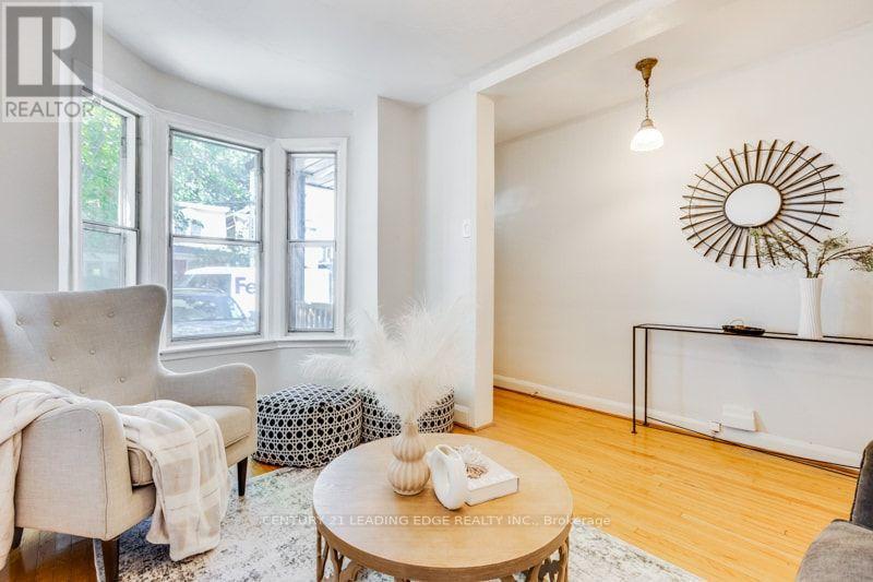 93 MURIEL AVENUE N - 8