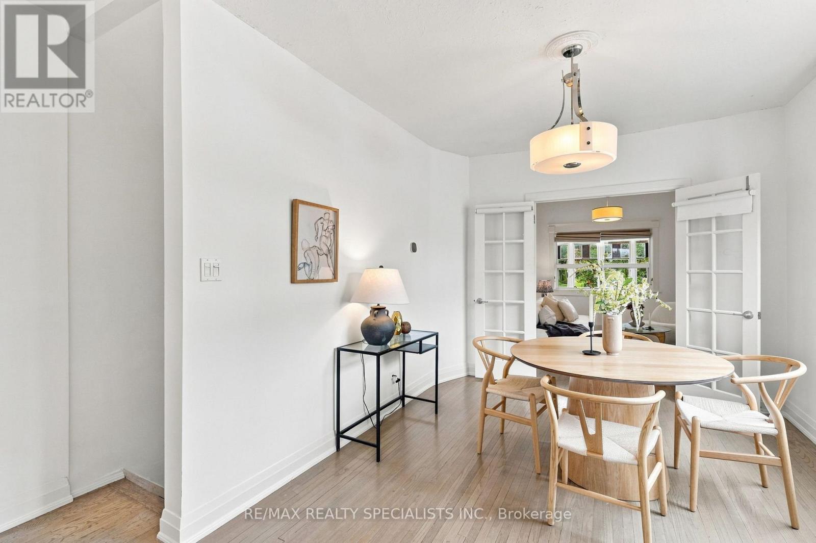 21 MENDEL AVENUE - Image 26