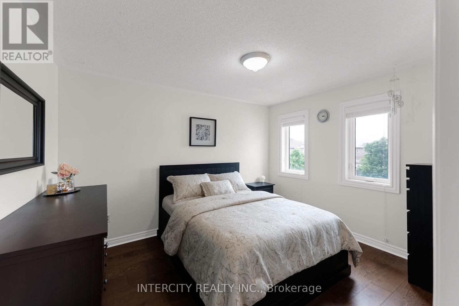 37 REDFINCH CRESCENT - Image 34