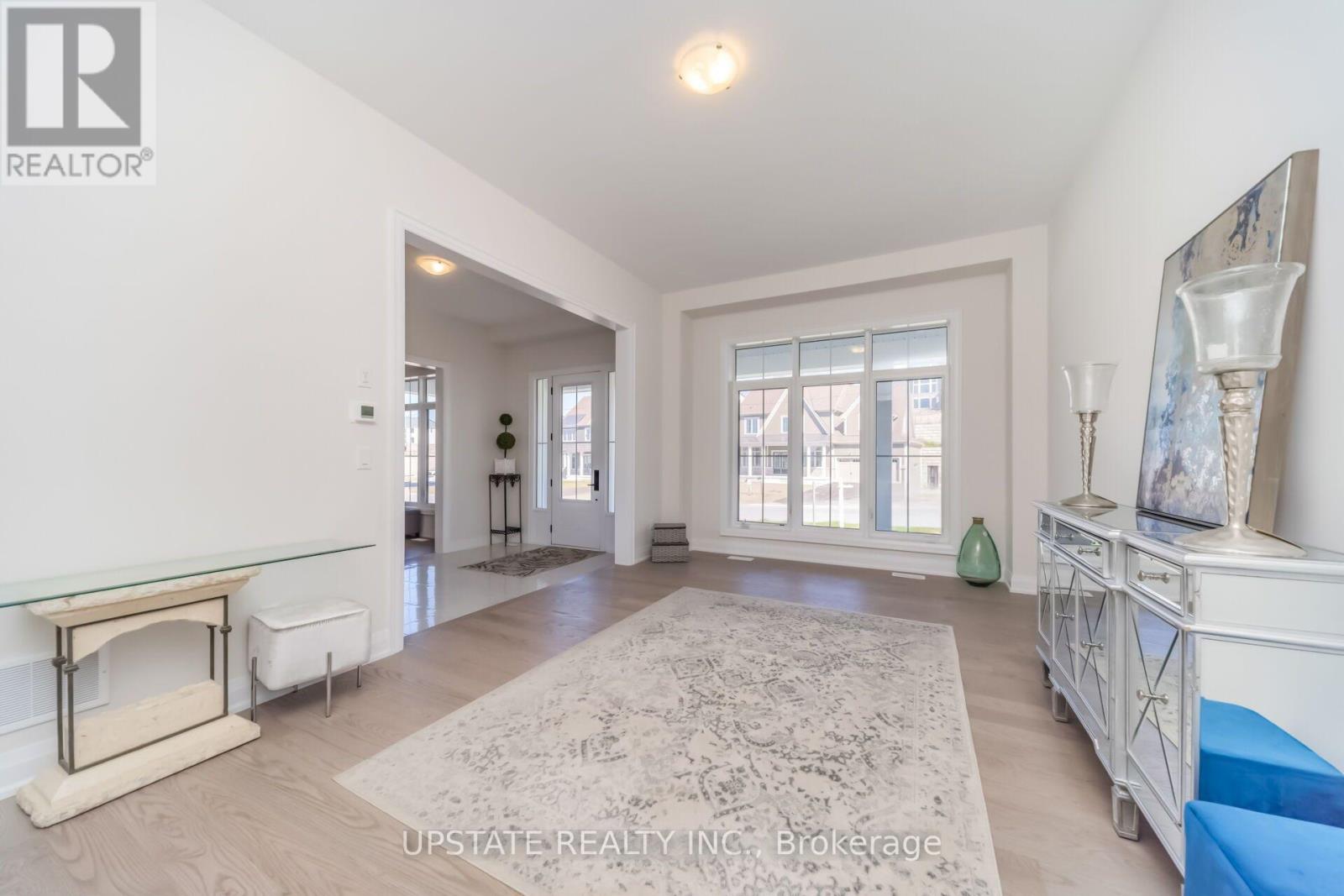 21 PEARSALL PLACE - 14