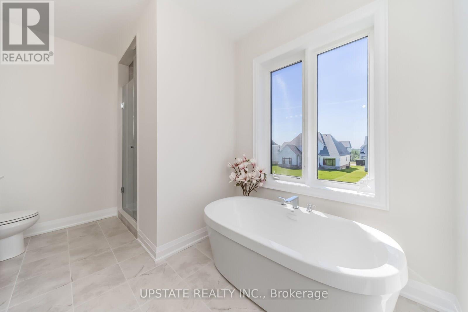 21 PEARSALL PLACE - 36